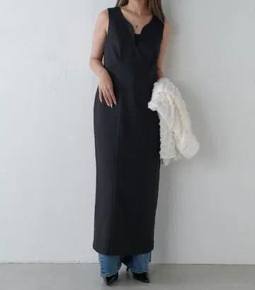 [ Lui's ] 커브 슬릿 원피스