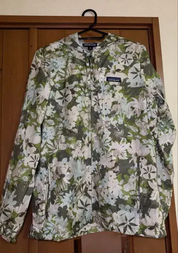 patagonia 꽃무늬 마운틴 후드티