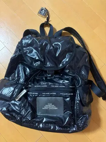 더 마크 제이콥스 블랙 백팩