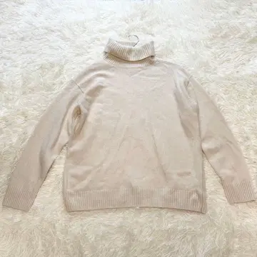 새상품급 매킨토시 철학 니트 터틀넥 화이트 남성용 L