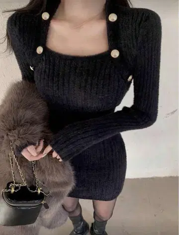 리브 블랙 미니 원피스 긴팔 스퀘어넥