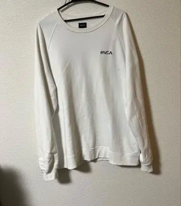RVCA 화이트 맨투맨