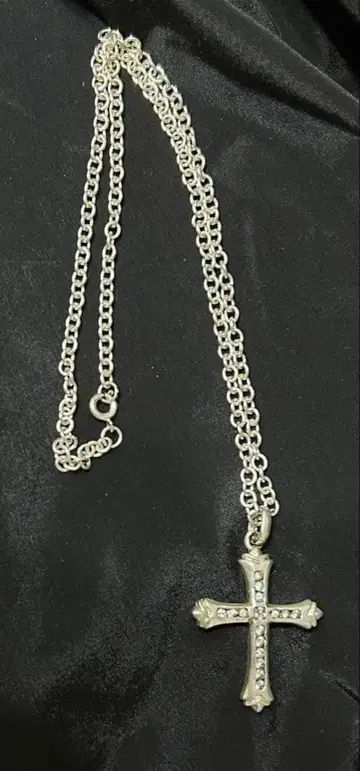 실버 크로스 펜던트 지르코니아