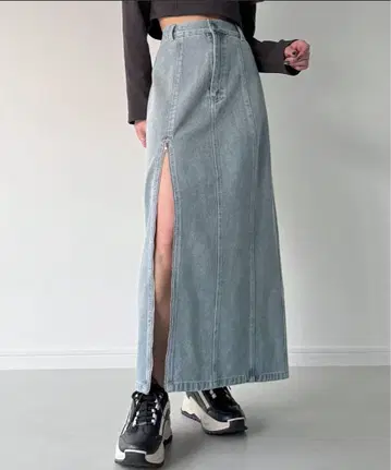 데님 슬릿 롱 스커트 라이트 블루