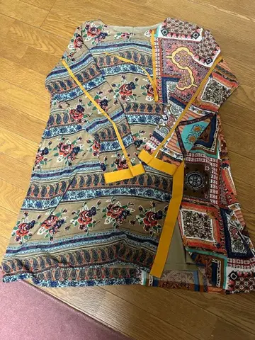 아즈노아즈의 긴팔 튜닉