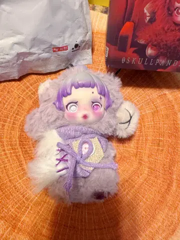 POP MART SKULLPANDA 스컬팬더 You Found Me!