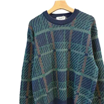 mountain TOP 체크 무늬 니트 스웨터 크루넥