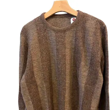 크루넥 스웨터 브라운