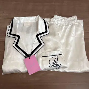 미사용 택 포함 Rady 새틴 파자마 S 사이즈 화이트