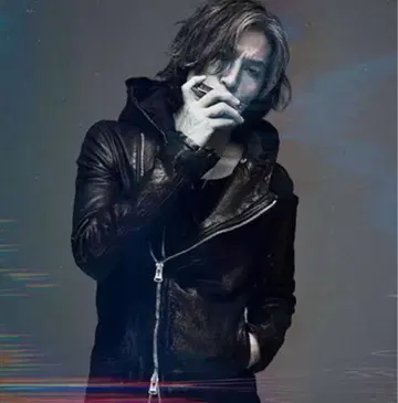 백 크러쉬 재팬 숄더 B'z 이나바 씨 착용 M