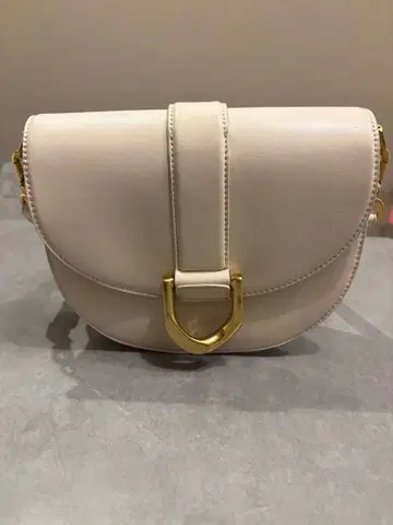 가비느 안장 백 찰스앤키스