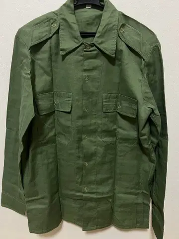 올리브 그린 밀리터리 자켓