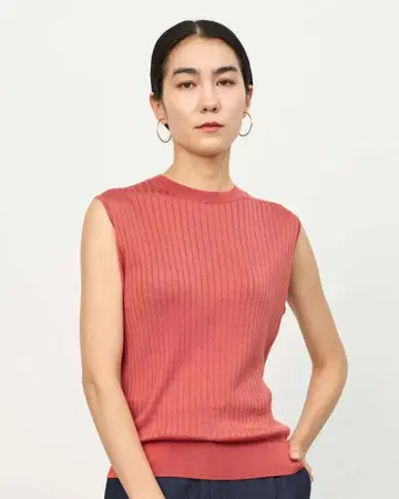 소주 실크 와이드 리브 니트 슬리브리스