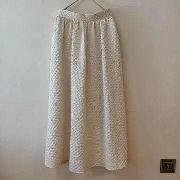 크림 화이트 플레어 롱 스커트 M