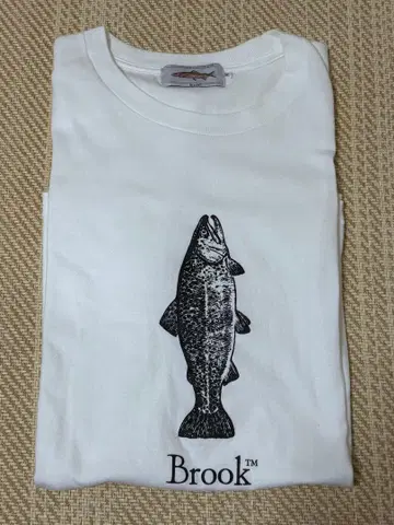 Brook Vertical Fish Tee