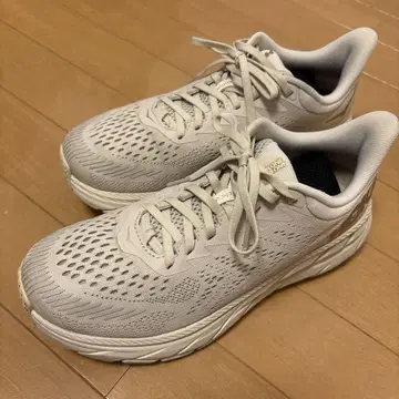 [ 한정 컬러 ] HOKA 화이트 골드 클리프톤 7 새상품급 25.5