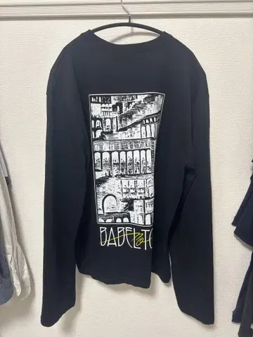 미세스 바벨탑 롱 슬리브 T셔츠 XL 블랙 롱티 긴팔