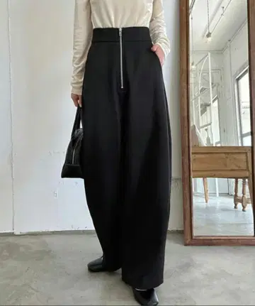 LAUIR 속기모 하이웨스트 지퍼 커브 팬츠 [11/1까지 판매]