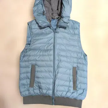 [ 미사용 새상품 ] 다운 베스트 후드 부착 다운 80% 페더 20%