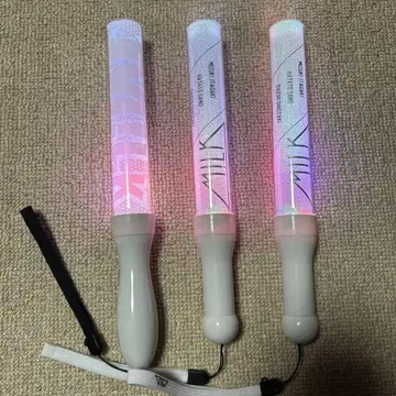 M!LK 응원봉 세트