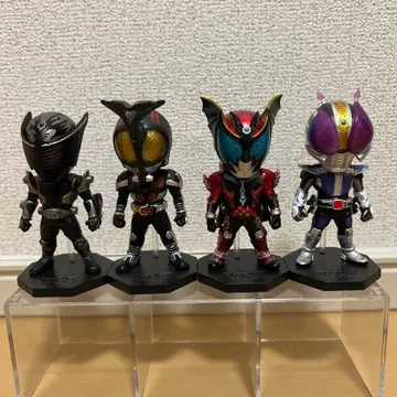 월드 컬렉터블 피규어 다크 가면라이더 4체 세트