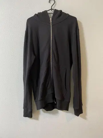 JOHN ELLIOTT 블랙 집업 후드티