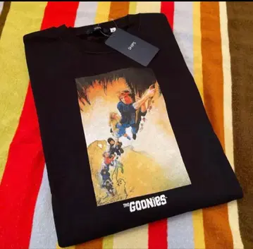 새상품 SHIPS WEB 한정판 영화 구니스 맨투맨 트레이닝복