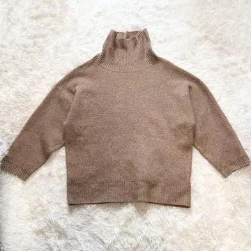 새상품급 Lui's 루이스 터틀넥 니트 가을/겨울 베이지 남성용