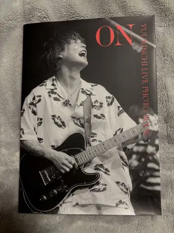 유린치 한정 LIVE PHOTO BOOK vol.2