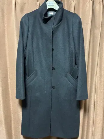 새상품 INDIVI 블랙 롱 코트 버튼 포함