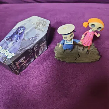 코프스 브라이드 Gentle Giant Bust Ups 피규어