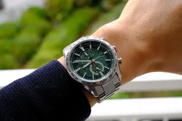 Citizen 그린 다이얼 크로노그래프 손목시계