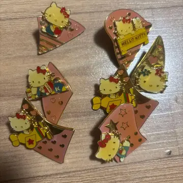 헬로키티 산리오 레트로 핑배지