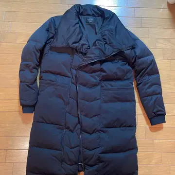 ZARA MAN 블랙 다운 자켓