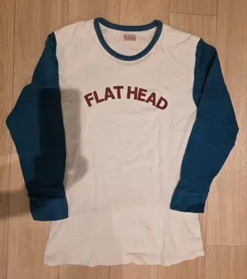 FLAT HEAD 긴팔 티셔츠 화이트/블루