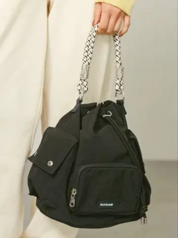 베이플로우 코드 HD 멀티 포켓 숄더