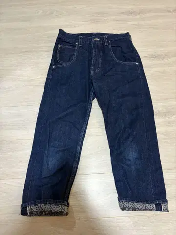 Peu pres 다크 블루 스트레이트 데님 밑단 패턴 포함