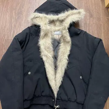 BLACKENERGY 후드 부착 다운 자켓