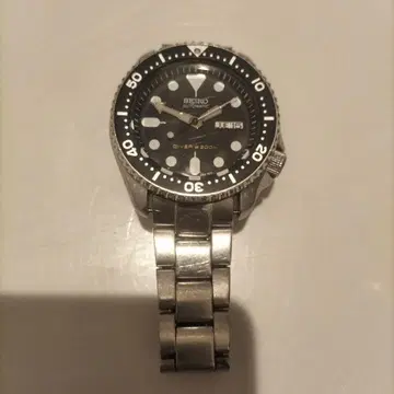 세이코 자동 와인딩 시계 200m 방수 블랙