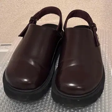 유니클로 C 크로그 신발 다크 브라운 L