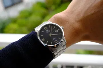 Orient 아날로그 시계 블랙