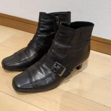 리즈 숏부츠 블랙 24EEE