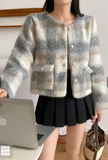 미사용 새상품 GRL 체크 무늬 샤기 자켓