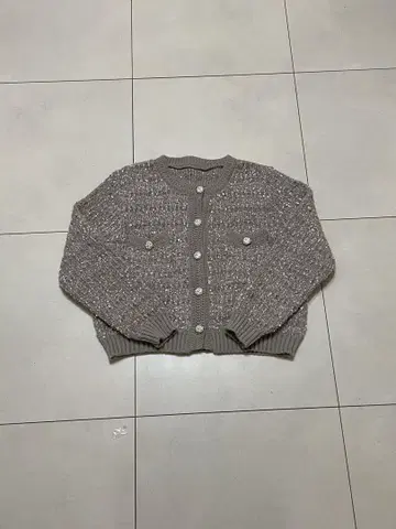 그레이 베이지 트위드 니트 가디건 버튼 포함