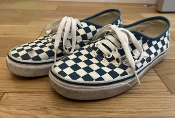 VANS 오센틱 체커 패턴 스니커즈