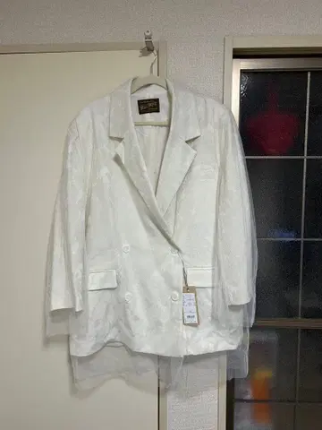 BELLE VINTAGE 화이트 자켓