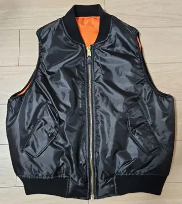 THRIFTY LOOK MA-1 VEST