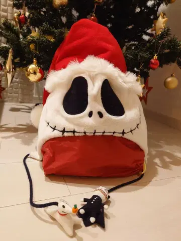 잭 스켈링턴 산타 모자