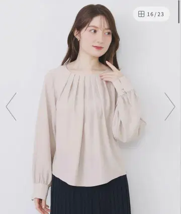 크루넥 턱 블라우스 [ 세탁기 OK / 방지름 / 이지 다리미 ]