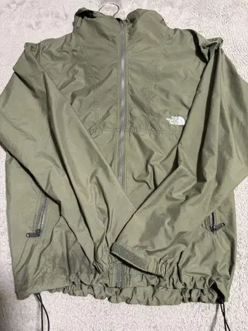 The North Face 마운틴 파카 올리브 그린